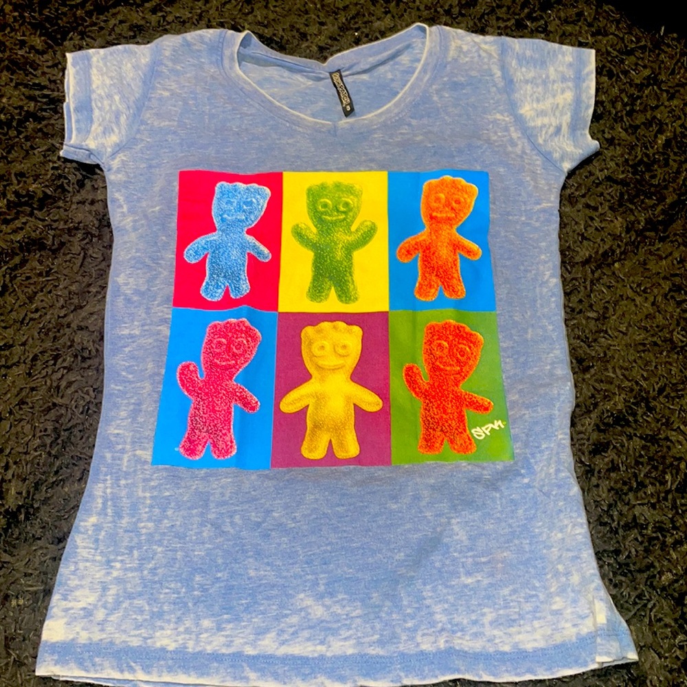 New sour patch shirt size small girls